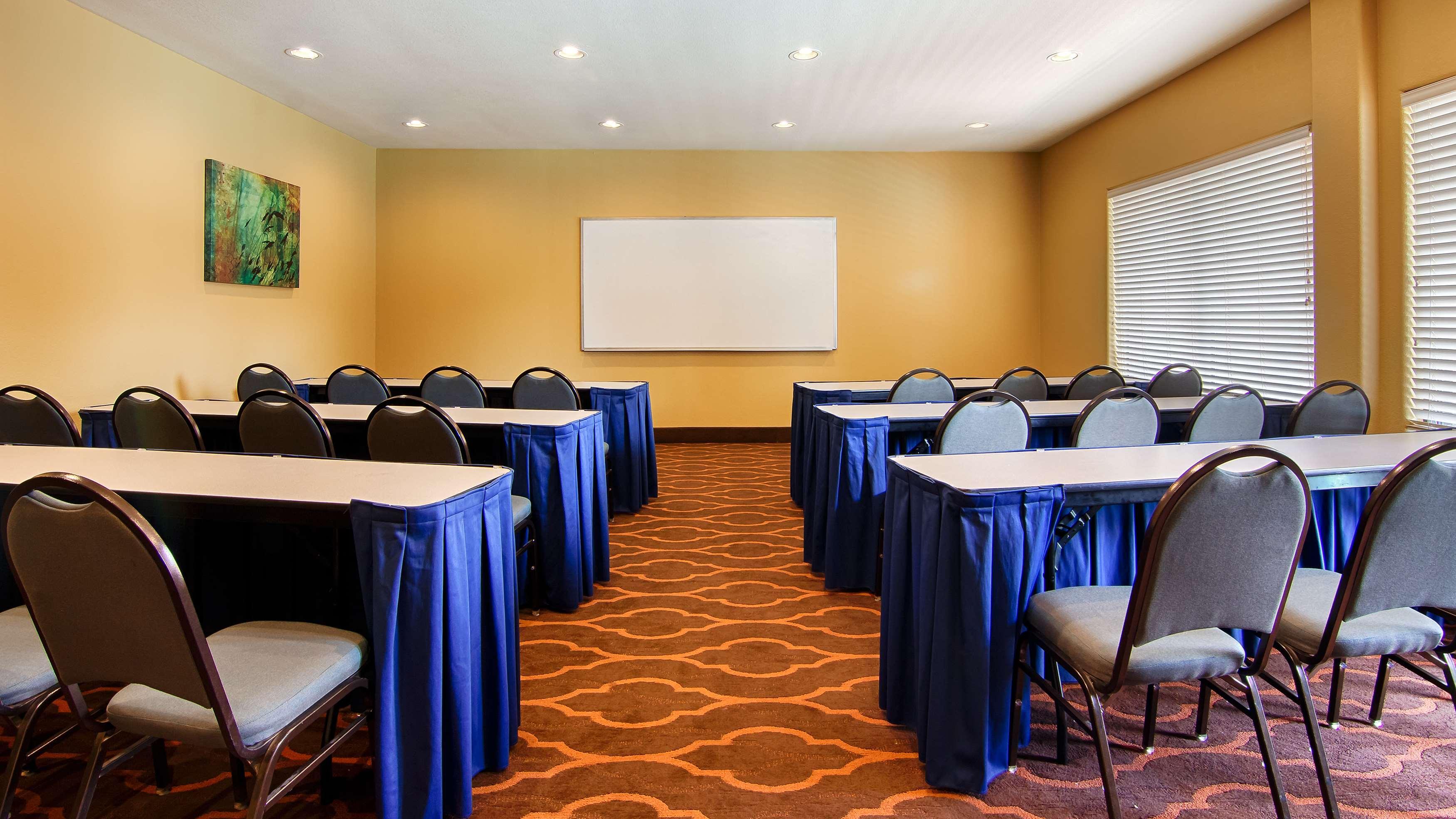 Best Western Plus Dfw Airport Suites Irving Exterior photo