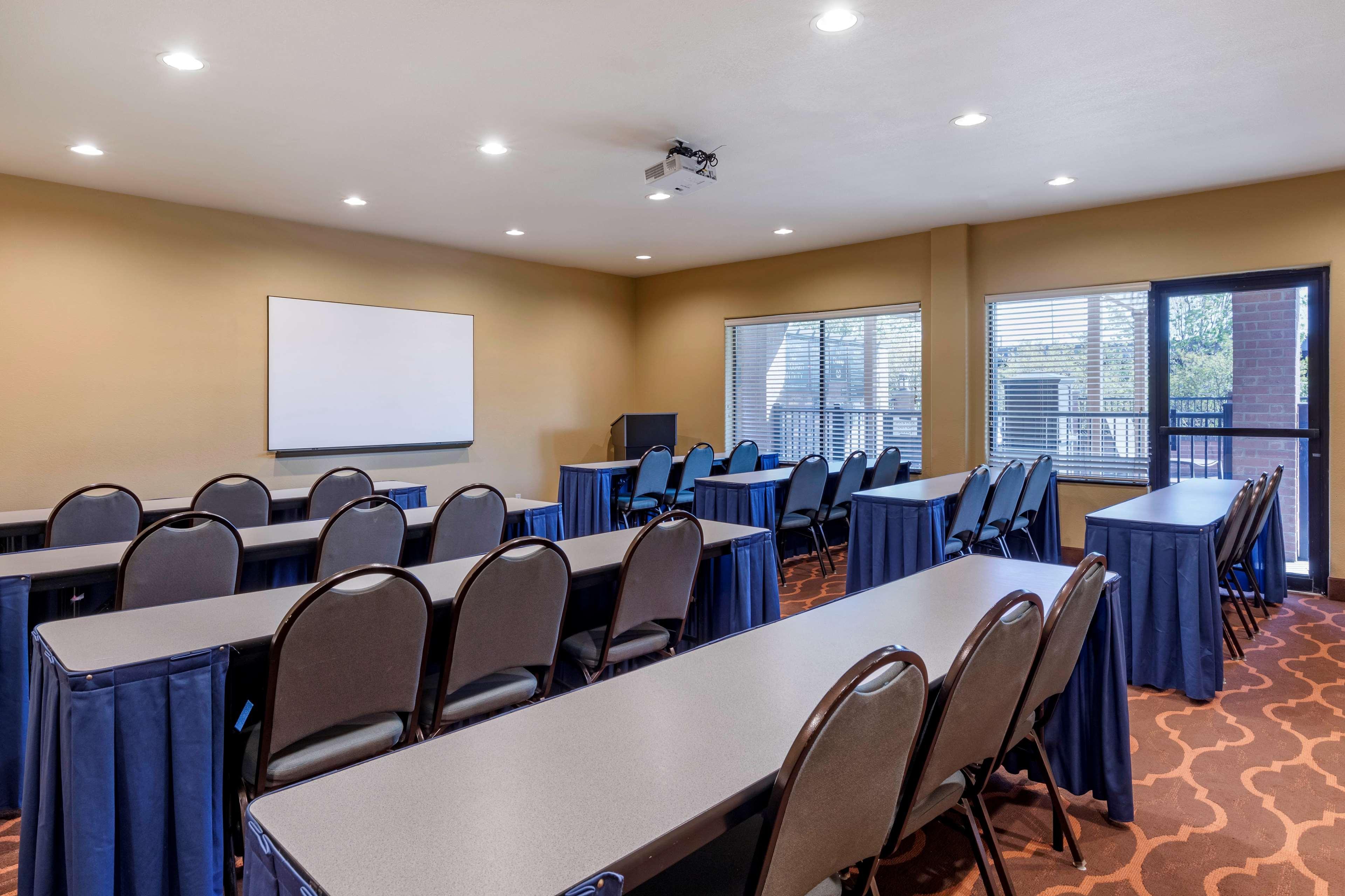 Best Western Plus Dfw Airport Suites Irving Exterior photo
