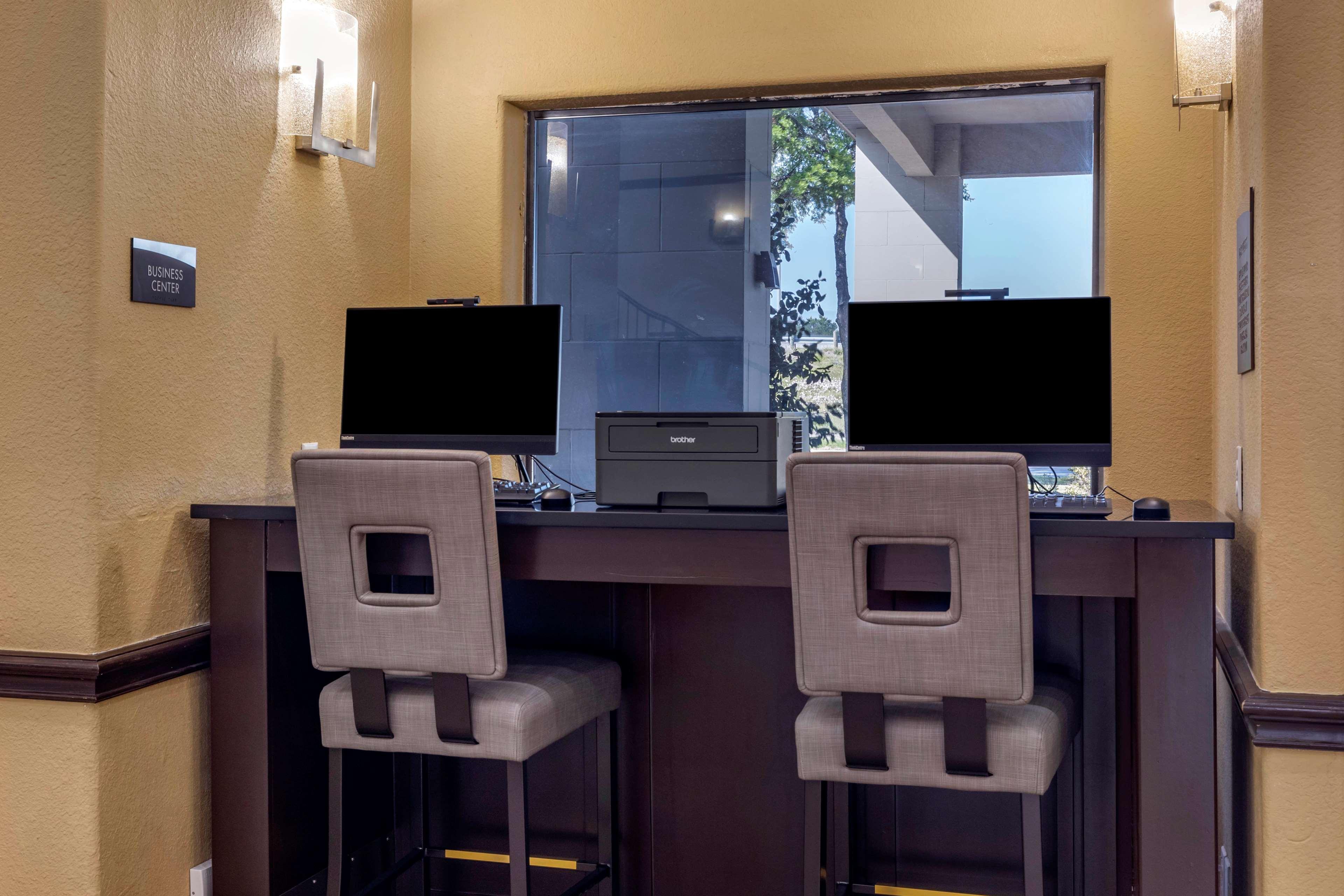 Best Western Plus Dfw Airport Suites Irving Exterior photo